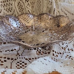 Vtg. Lacework Silver Tone Metal Scalloped Edge Footed Trinket/Candy Dish